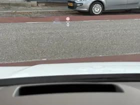 Volkswagen Golf thumbnail 40