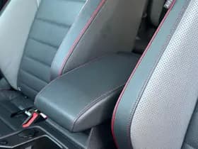 Volkswagen Golf thumbnail 57