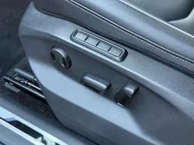 Volkswagen Tiguan thumbnail 32