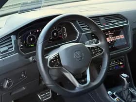 Volkswagen Tiguan thumbnail 35