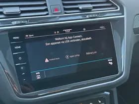 Volkswagen Tiguan thumbnail 48
