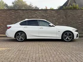 BMW 3-Serie thumbnail 8