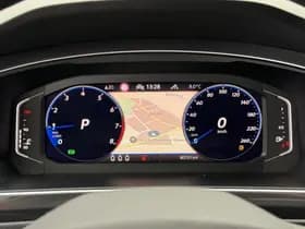 Volkswagen Tiguan thumbnail 3
