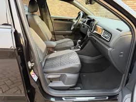 Volkswagen T-Roc thumbnail 17