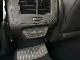Volkswagen T-Roc thumbnail 19
