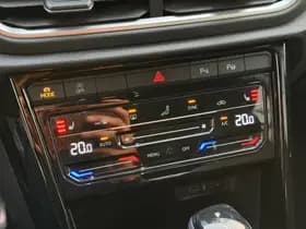 Volkswagen T-Roc thumbnail 39