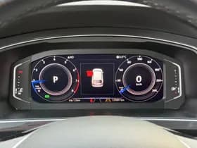 Volkswagen Tiguan thumbnail 3