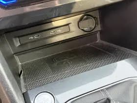 Volkswagen Tiguan thumbnail 36