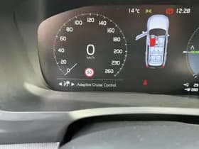 Volvo XC90 thumbnail 39
