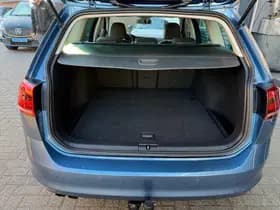 Volkswagen Golf thumbnail 21