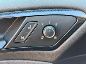 Volkswagen Golf thumbnail 24
