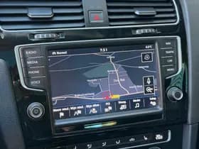 Volkswagen Golf thumbnail 38