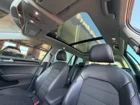 Volkswagen Golf thumbnail 41