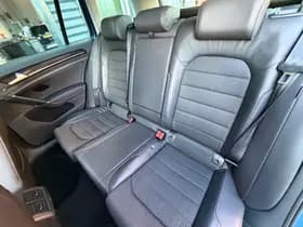 Volkswagen Golf thumbnail 43