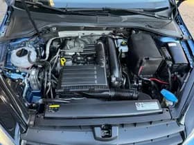 Volkswagen Golf thumbnail 44