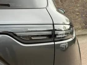 Porsche Cayenne thumbnail 16