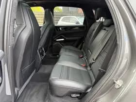 Porsche Cayenne thumbnail 23
