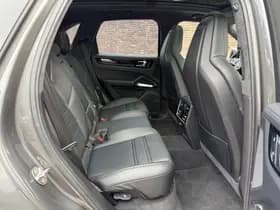 Porsche Cayenne thumbnail 26