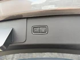 Porsche Cayenne thumbnail 29