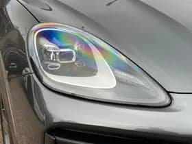 Porsche Cayenne thumbnail 4