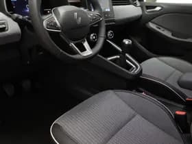 Renault Clio thumbnail 38
