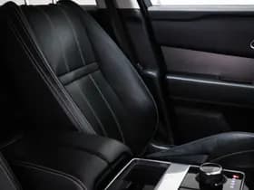 Land Rover Range Rover Velar thumbnail 11