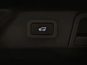 Land Rover Range Rover Velar thumbnail 18