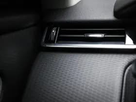 Land Rover Range Rover Velar thumbnail 35