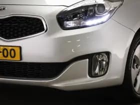 Kia Carens thumbnail 13