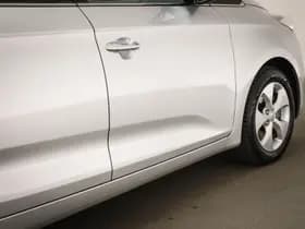 Kia Carens thumbnail 20