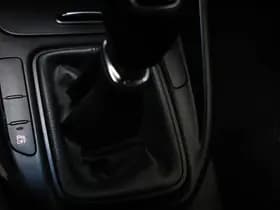 Kia Carens thumbnail 34