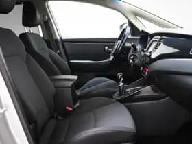 Kia Carens thumbnail 5