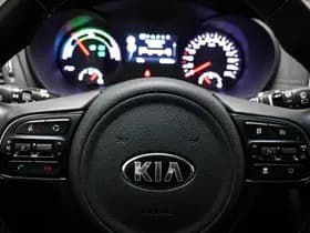 Kia Optima thumbnail 32
