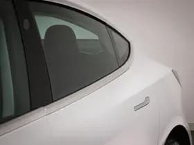 Tesla Model 3 thumbnail 21