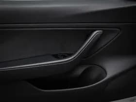 Tesla Model 3 thumbnail 27