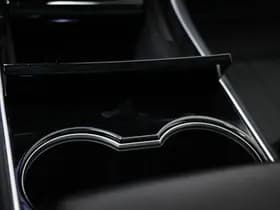 Tesla Model 3 thumbnail 35