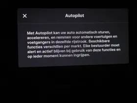 Tesla Model 3 thumbnail 5