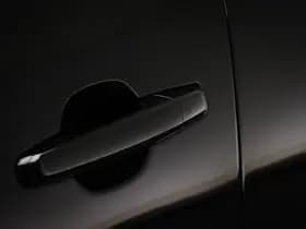 Jaguar F-Pace thumbnail 24