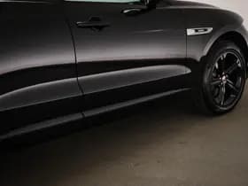 Jaguar F-Pace thumbnail 28
