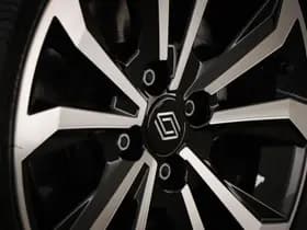 Renault Clio thumbnail 24