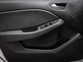 Renault Clio thumbnail 22