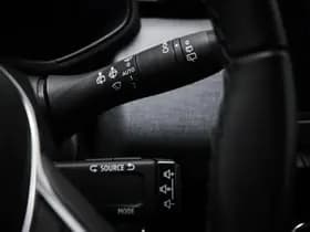 Renault Clio thumbnail 31