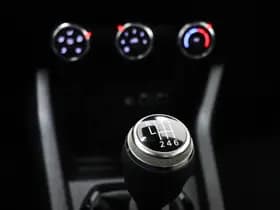 Renault Clio thumbnail 34