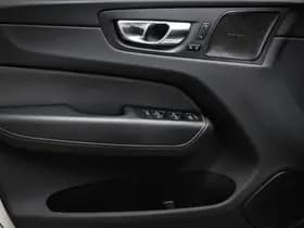 Volvo XC60 thumbnail 35