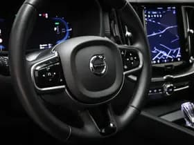 Volvo XC60 thumbnail 40