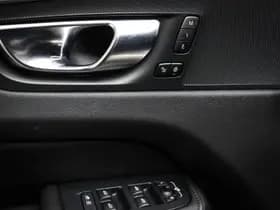Volvo XC60 thumbnail 35