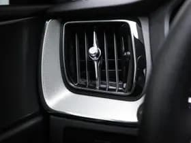 Volvo XC60 thumbnail 38