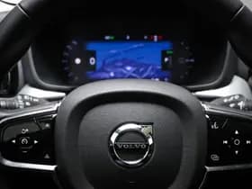Volvo XC60 thumbnail 40
