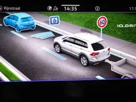 Volkswagen Tiguan thumbnail 6
