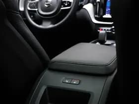 Volvo XC60 thumbnail 3